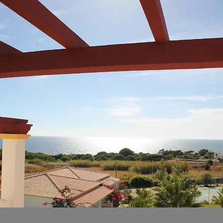 Moradias Rufino 阿尔布费拉