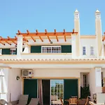 Moradias Rufino 3* البوفيرا