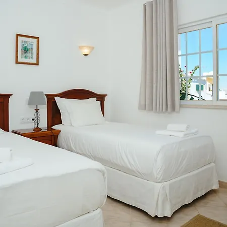 Moradias Rufino Albufeira