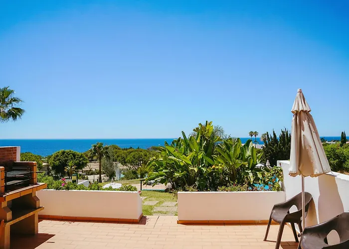 Moradias Rufino 3* البوفيرا