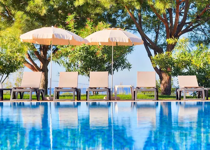 Moradias Rufino منتزه العطل 3*